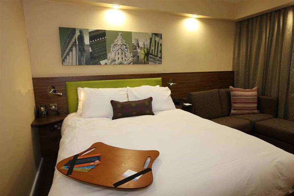 Hampton By Hilton Liverpool John Lennon Airport Otel Speke Oda fotoğraf